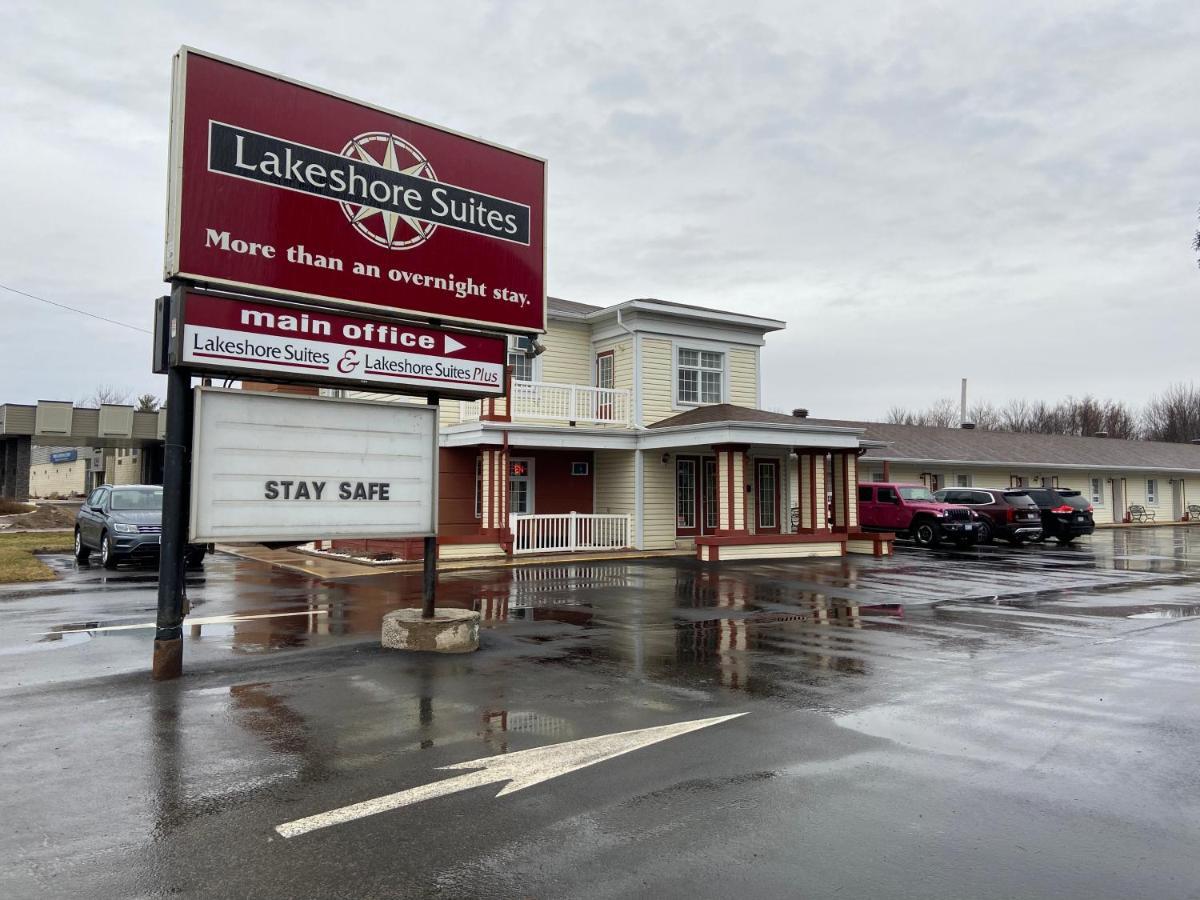 Lakeshore Suites North Bay Exterior photo